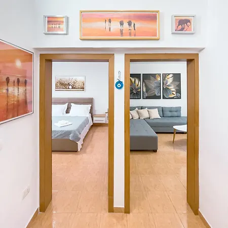 Urban Retreat Self Check-in 24h Apartman *